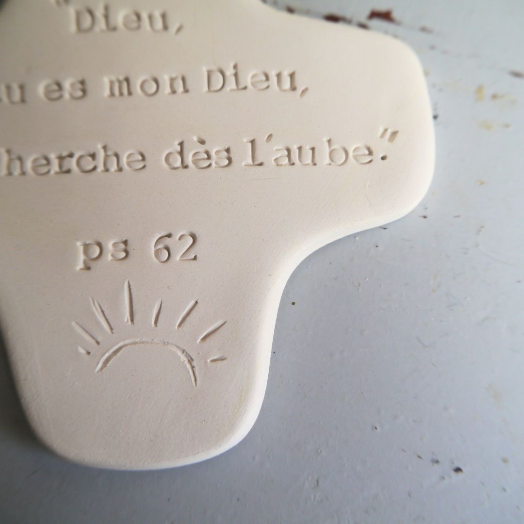 Ceramic wall cross