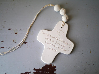 Croix céramique murale