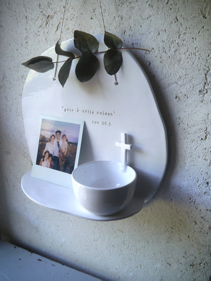 BENITIER: "Paix à cette maison..."Luc 10.5