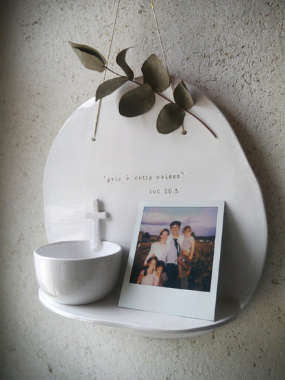 BENITIER: "Paix à cette maison..."Luc 10.5