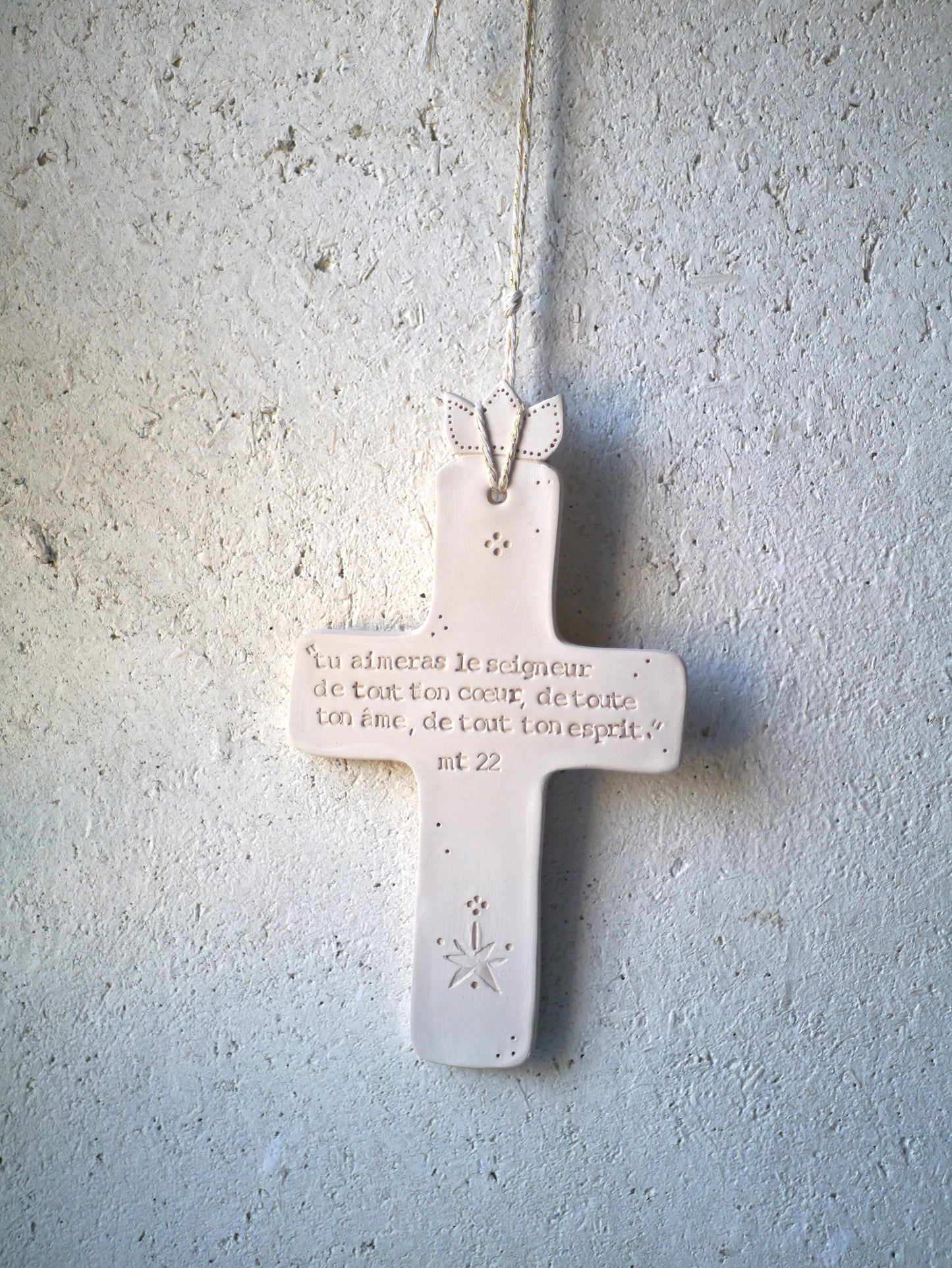 Ceramic wall cross