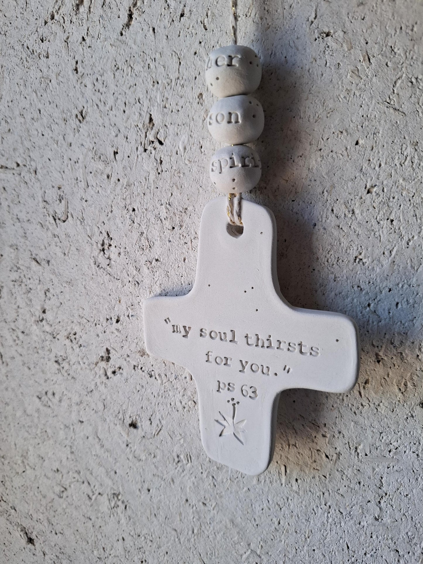 Christian ceramic wall cross, inscribed with the Word (Bible, Psalm, Gospel), prayer corner, baptism gift, communion, confirmation